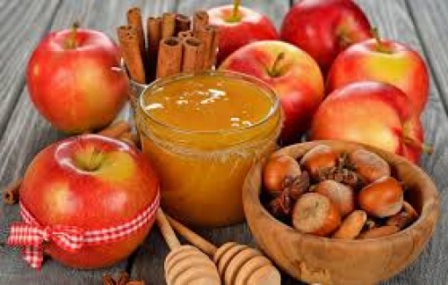 Орехи мед и яблоки