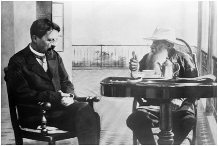 Толстой и Чехов за чаем